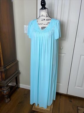 Miss Elaine Colette Womens Med Seafoam Embroidered Floral Night Gown Long NWT